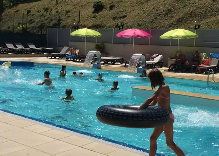 Camping Mobil Familial - Terrasse Relaxante - Api-1-52-1681