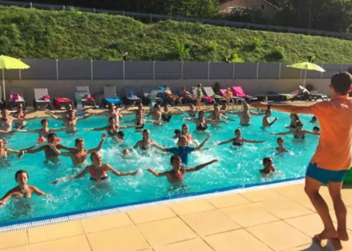 Camping Mobil Familial - Terrasse Relaxante - Api-1-52-1681 Peyreleau