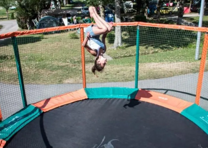 Mobil Familial - Terrasse Relaxante - Api-1-52-1681 Camping