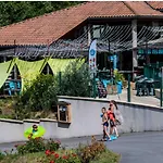 Mobil Familial - Terrasse Relaxante - Api-1-52-1681 *