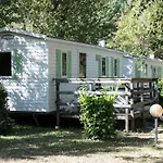 مكان تخييم Mobil Familial - Terrasse Relaxante - Api-1-52-1681 *